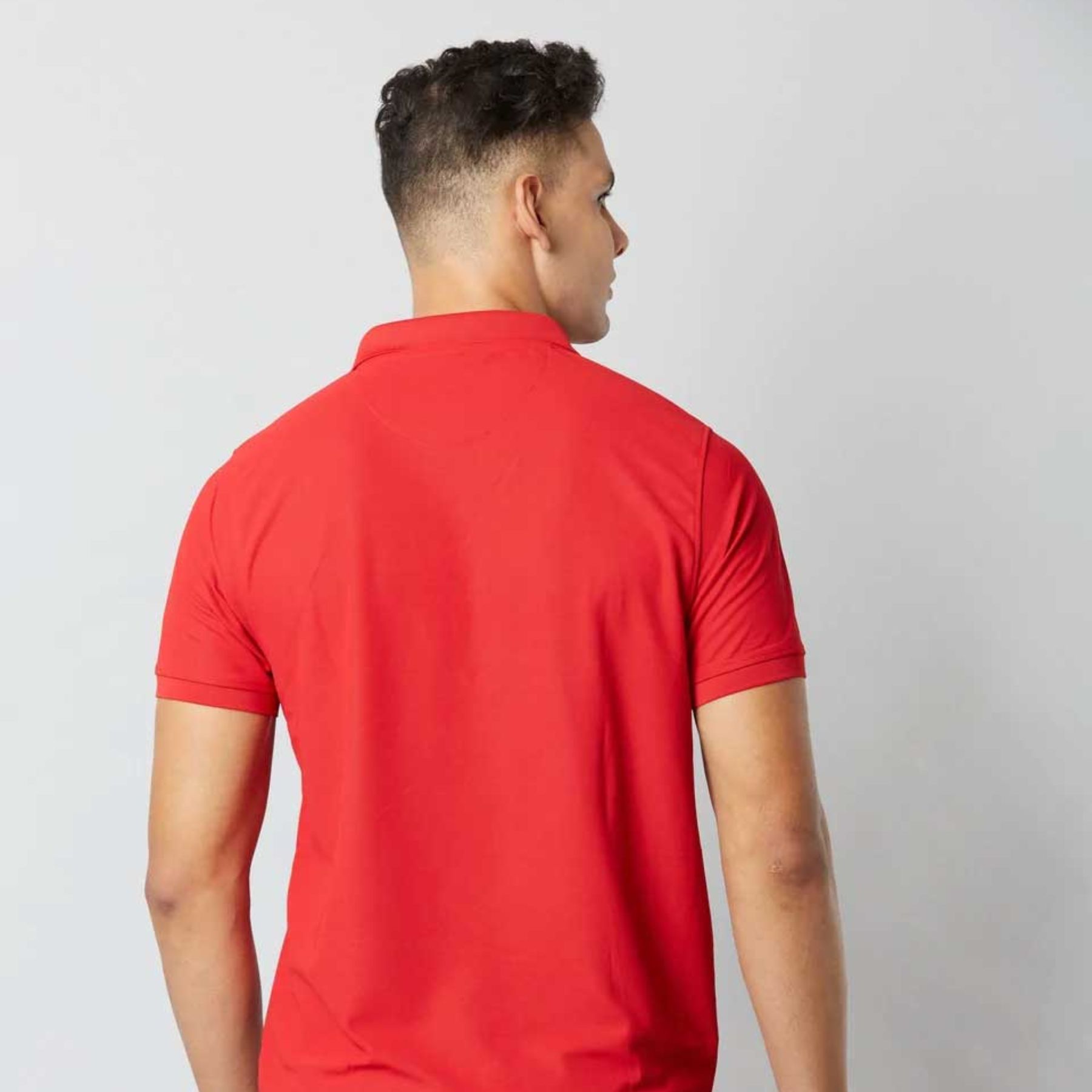 slavia-men-polo-arrow-red-back